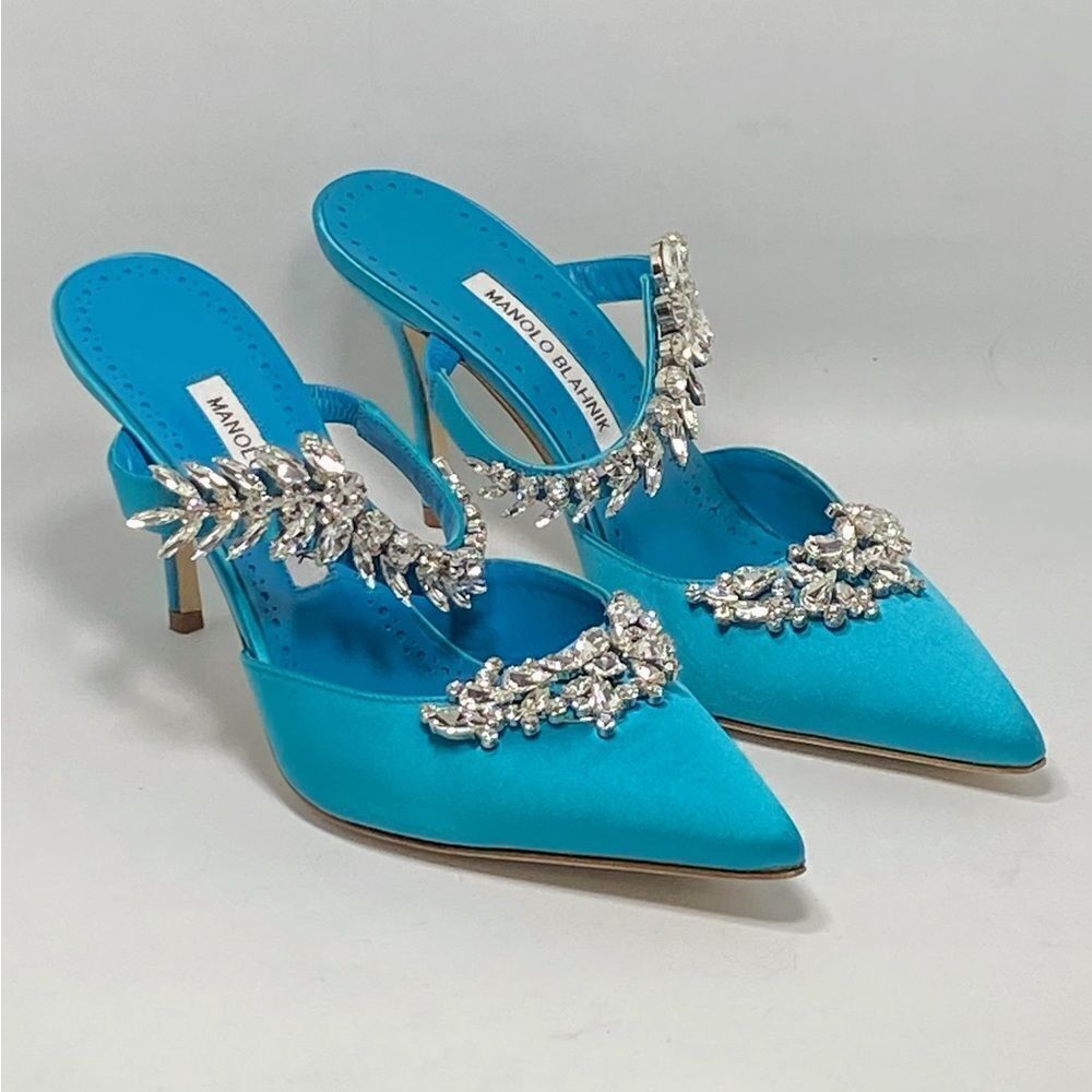 Manolo Blahnik Lurum 90 Embellished Satin Mules size 39.5